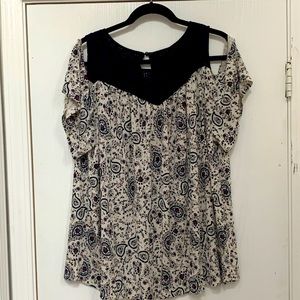 Off the Shoulder t-shirt